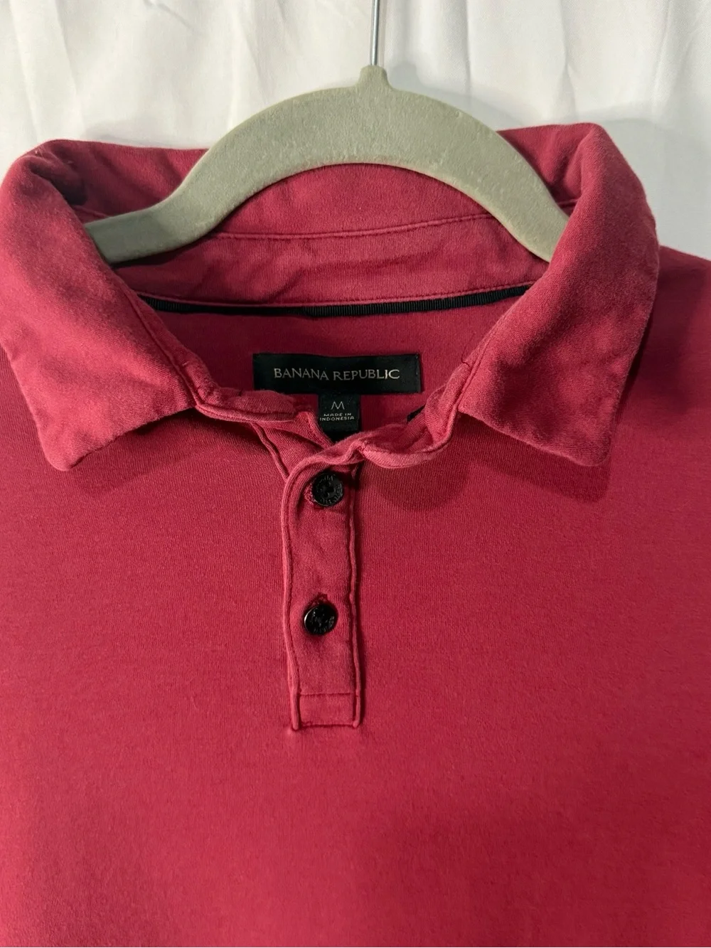Banana Republic Men's Wine Red Polo Shirt Size M